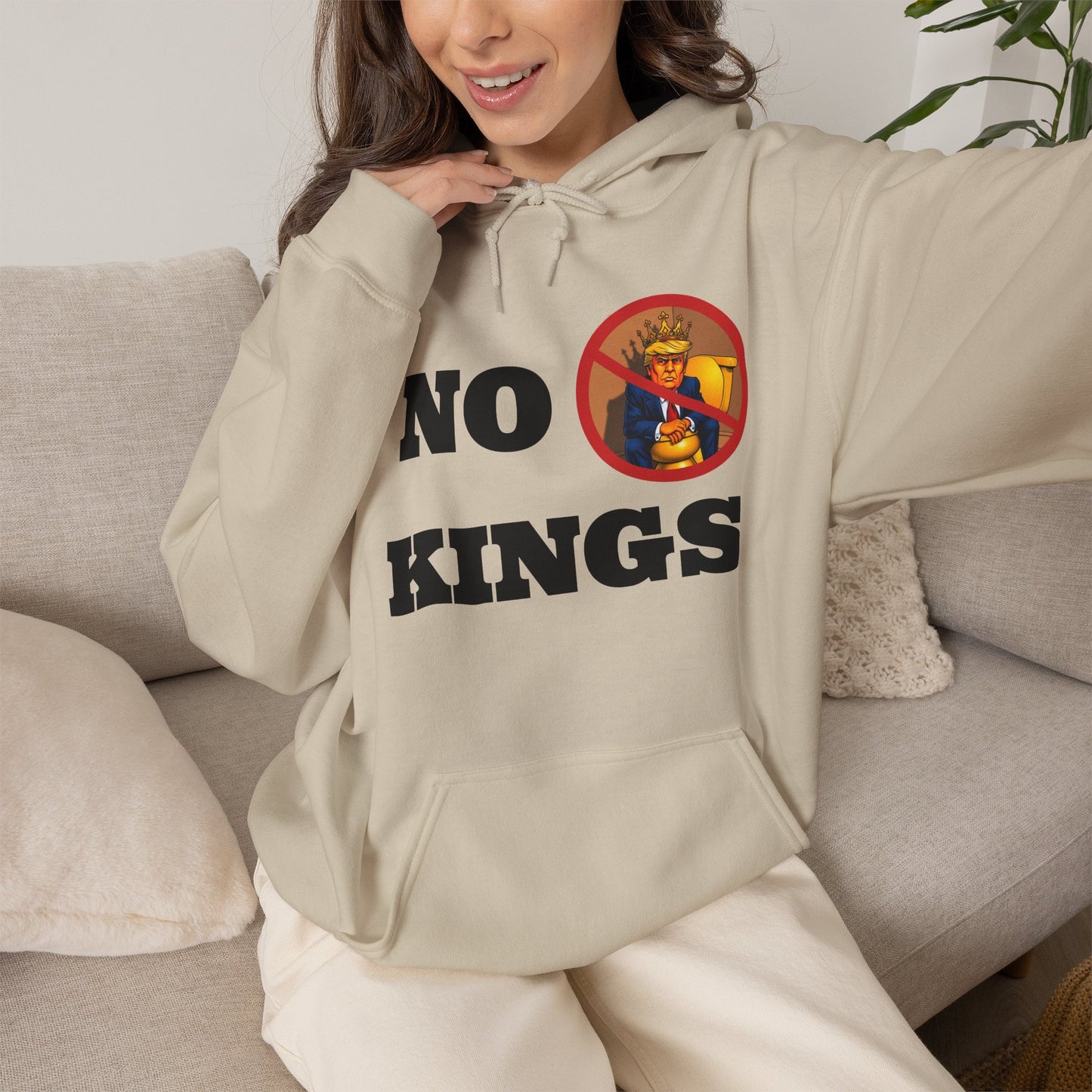 NO KINGS Hoodie — Anti-Monarchist Graphic Pullover
