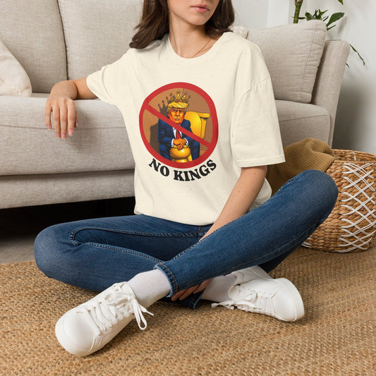 NO KINGS T-shirt — Anti-Monarchist Graphic TEE