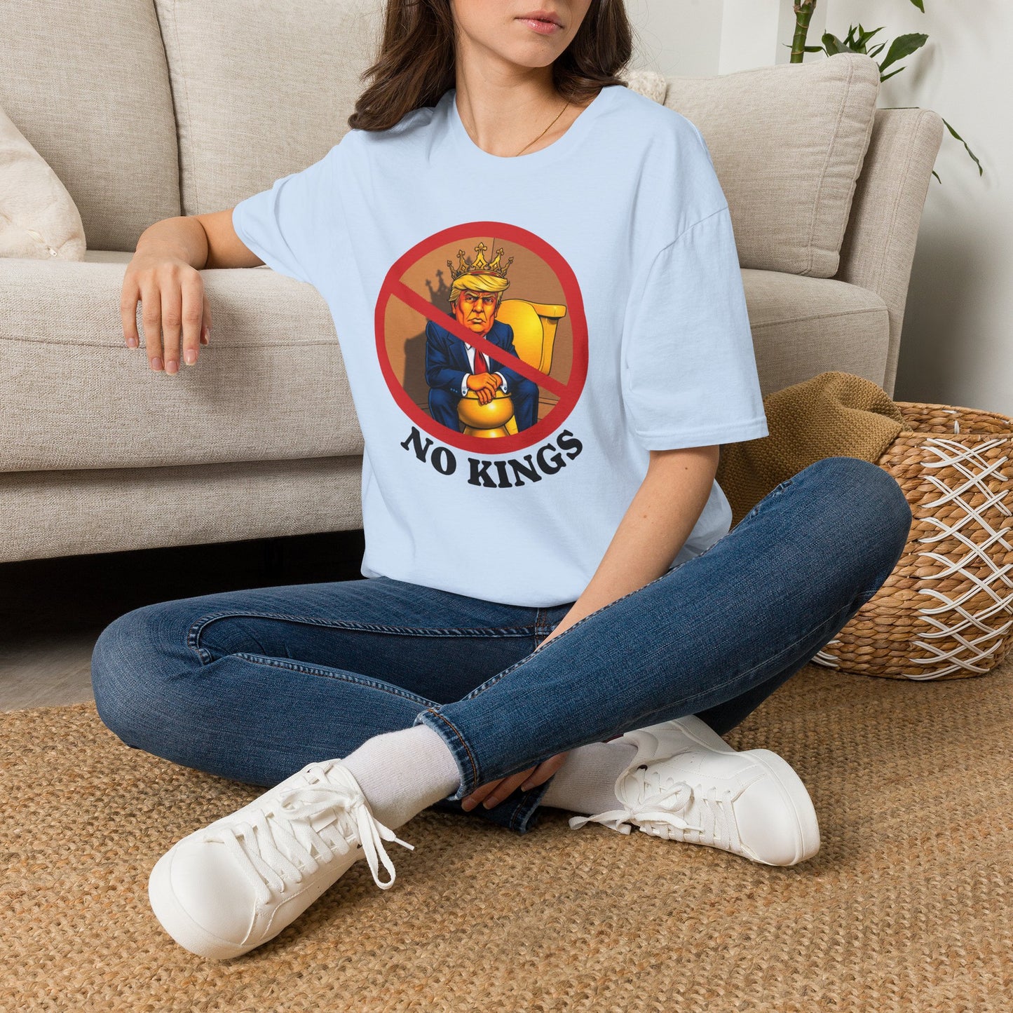NO KINGS T-shirt — Anti-Monarchist Graphic TEE